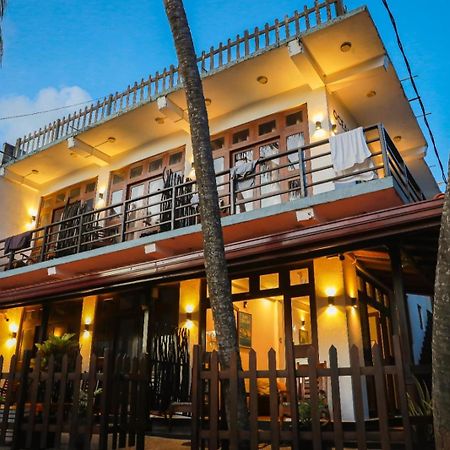 Ocean Breeze Villa Matara Exterior foto