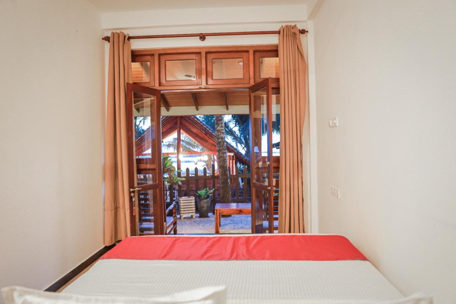 Ocean Breeze Villa Matara Quarto foto